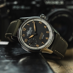 dong-ho-atlantic-swiss-at-529534143-limited