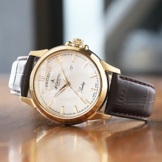 dong-ho-atlantic-swiss-at-695504521