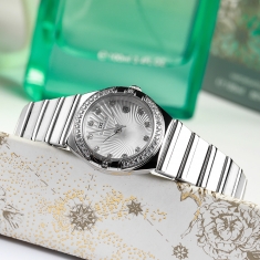 dong-ho-diamond-d-dm1007s